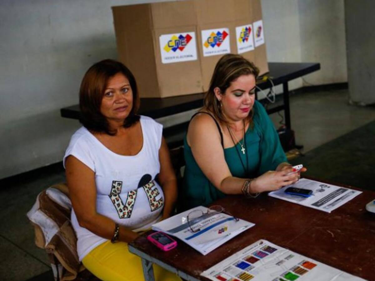 Candidatos en Venezuela presentan más denuncias de irregularidades