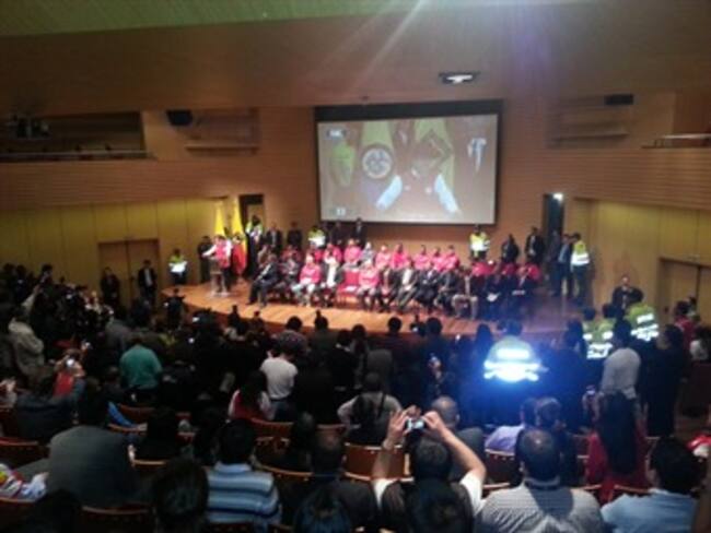 Alcalde de Bogotá condecoró a Independiente Santa Fe