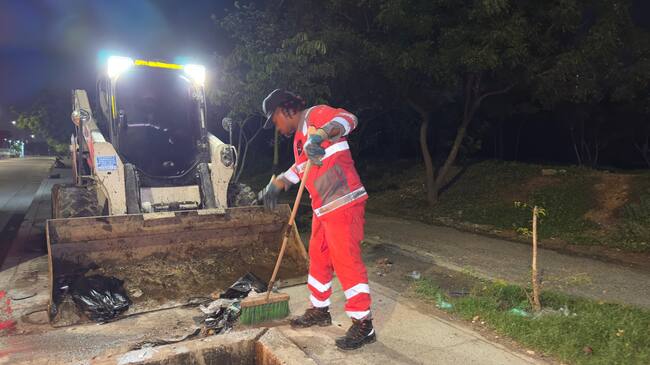 "30 horas continúas limpiando a Cartagena": Veolia