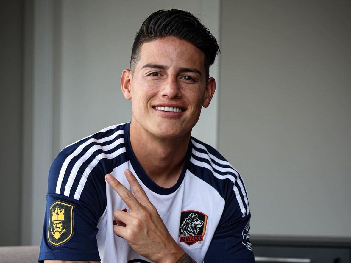James Rodríguez con la camiseta de Atlético Parceros / Instagram: James Rodríguez.