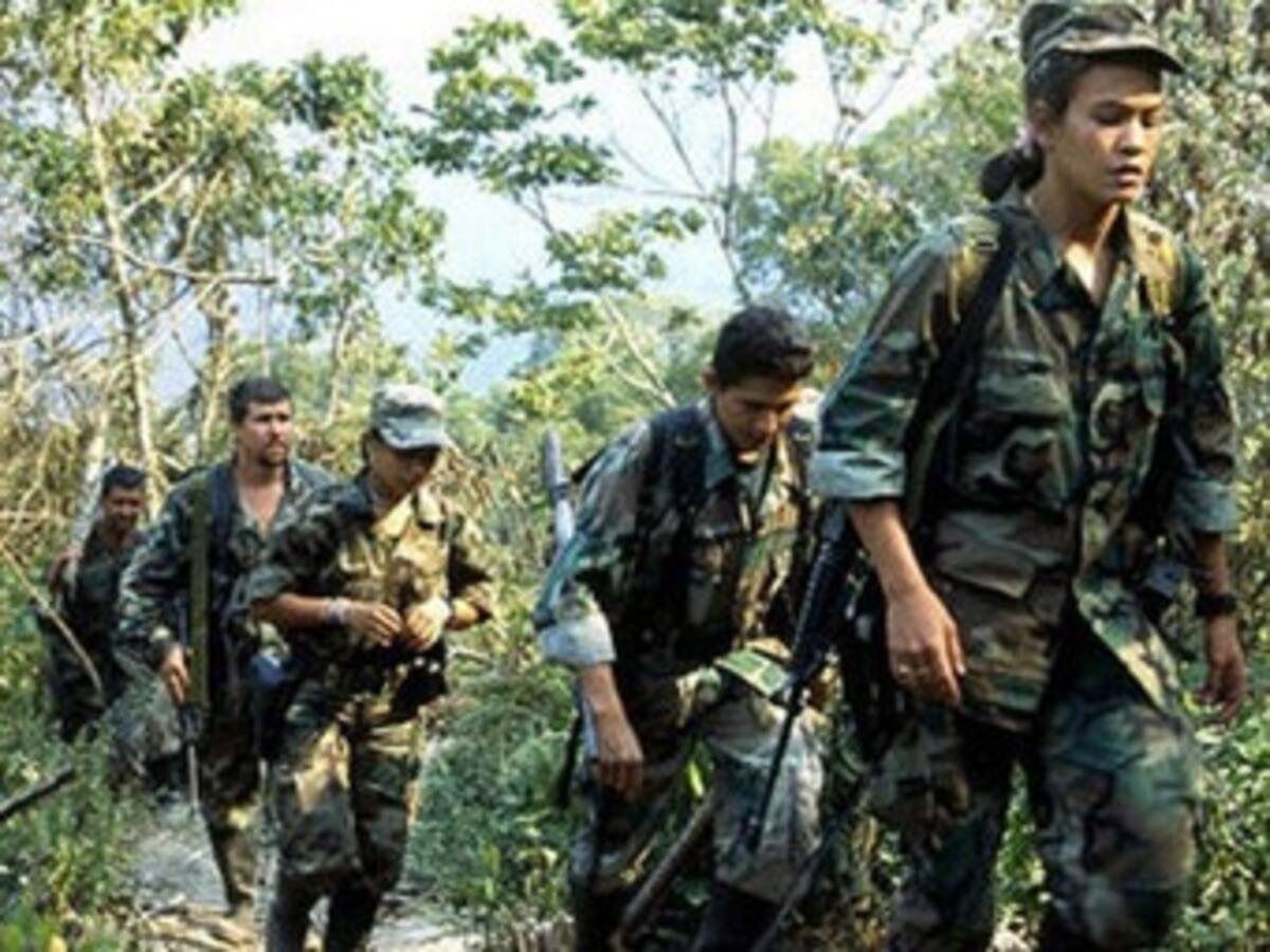 Las Farc pueden estar pidiendo diálogo de paz para ganar tiempo: Los Angeles Times