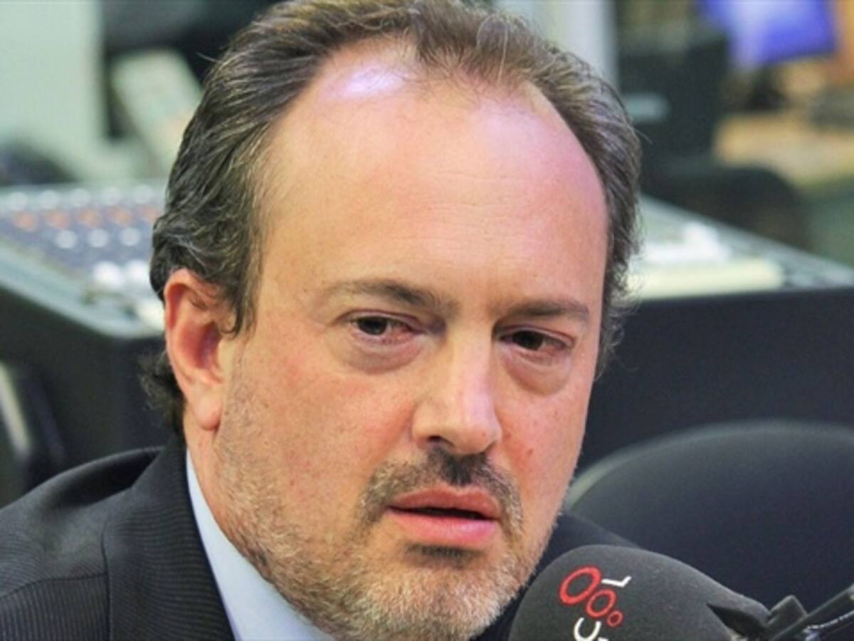 Ahora Maduro busca quedarse en el poder a punta de represión: Vélez