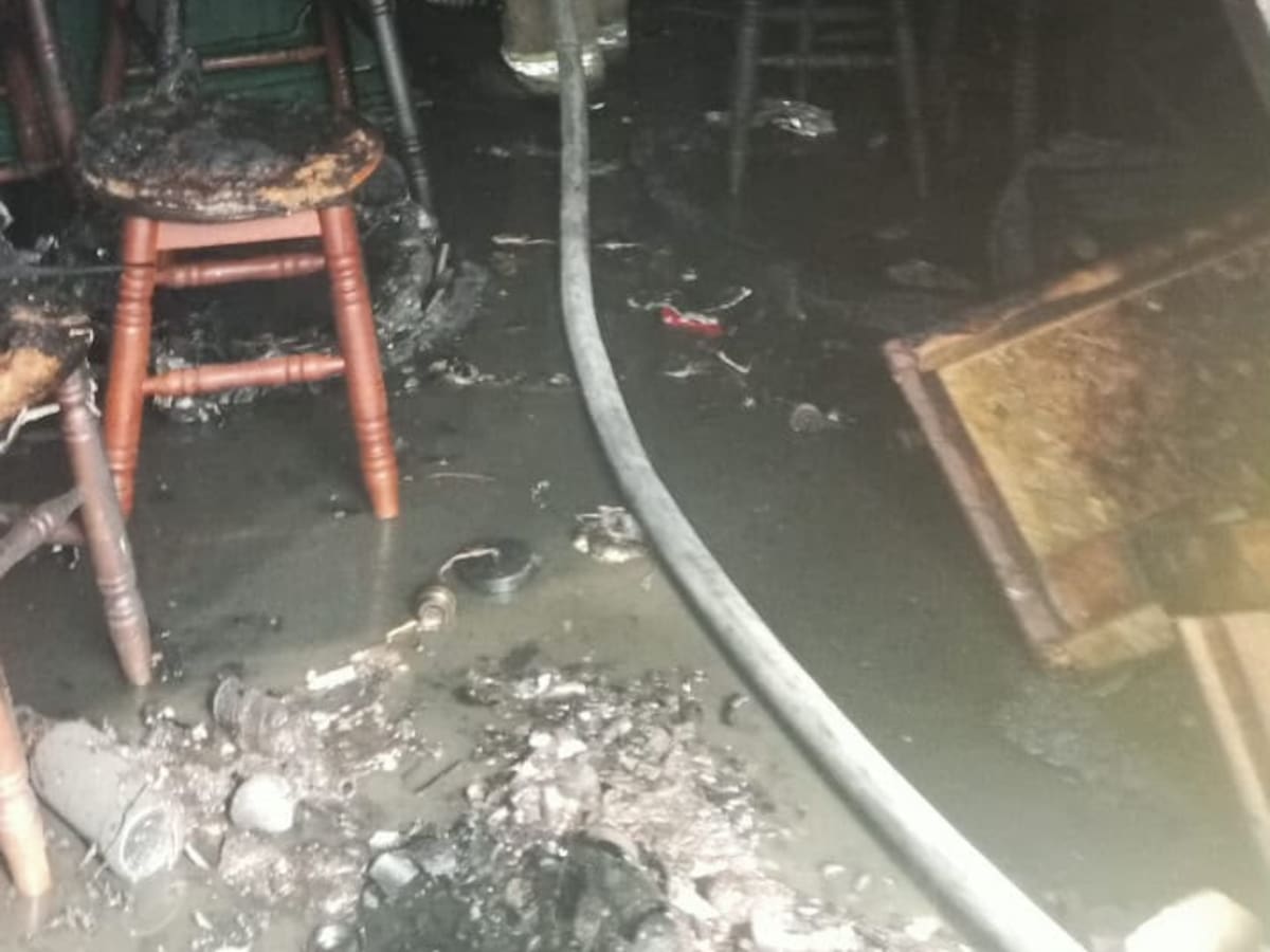 Cuerpo de Bomberos de Cartagena atendió incendio en local del Centro Comercial Santa Lucía