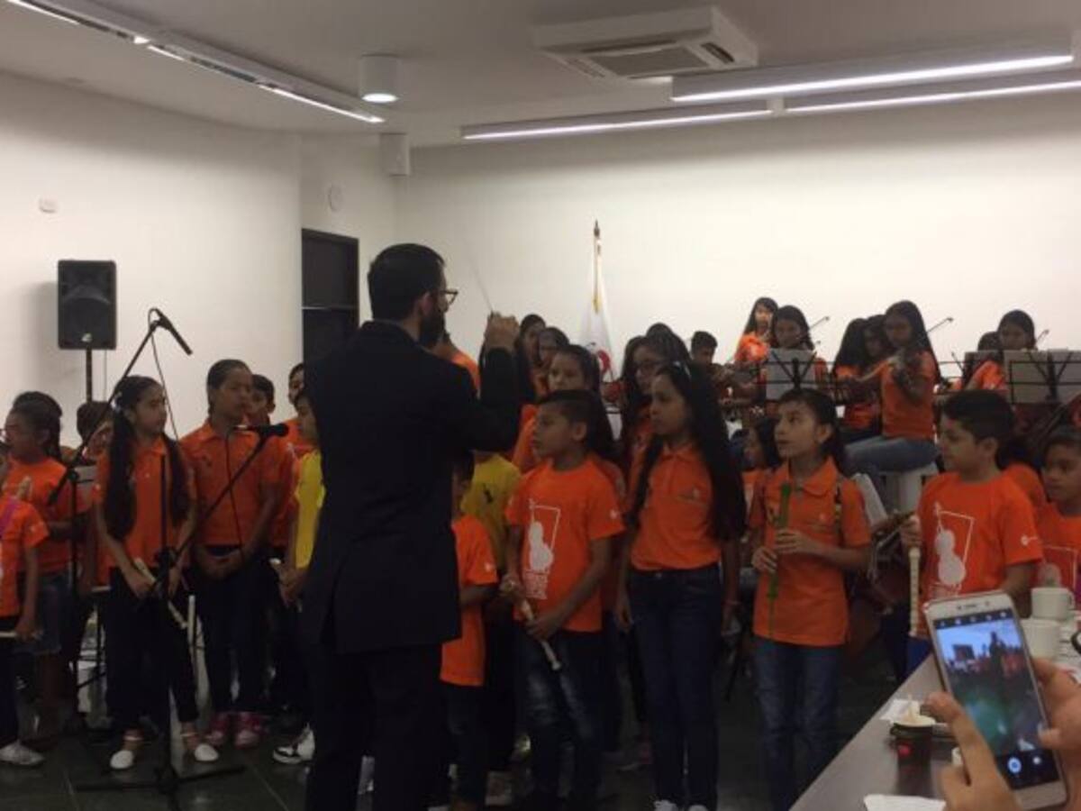 Programa “Alimenta una Esperanza Musical” beneficia a 300 niños en Armenia