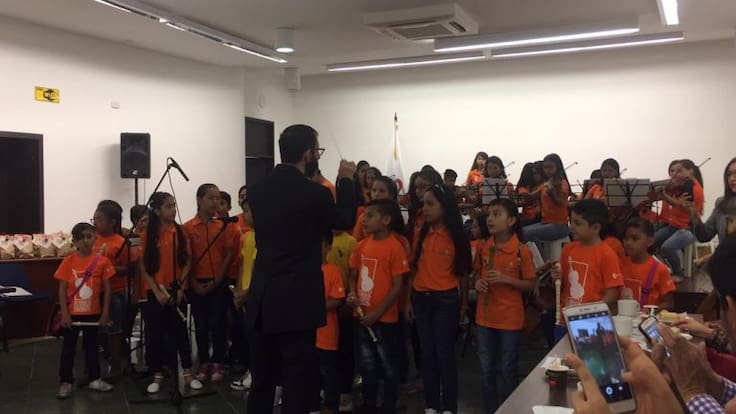 Programa “Alimenta una Esperanza Musical” beneficia a 300 niños en Armenia