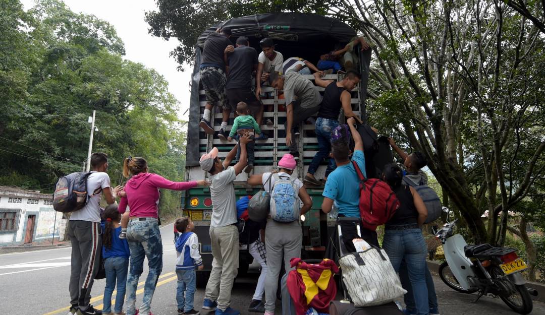Transporte de desplazados en Norte de Santander, fronterizo con Venezuela.                            Foto: Getty 