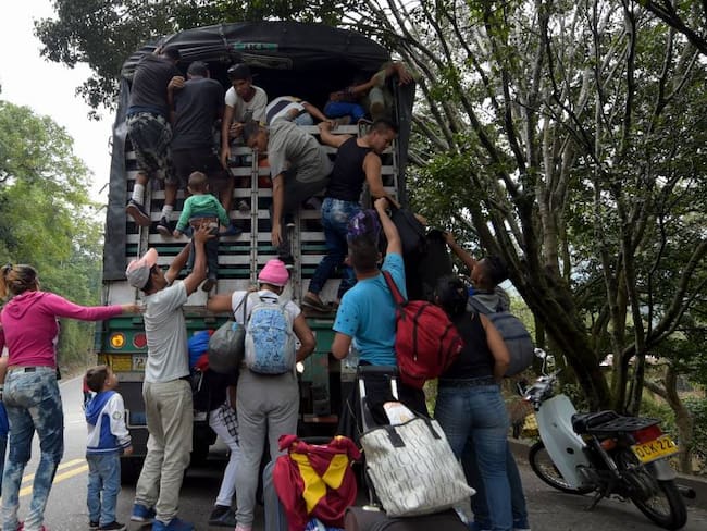 Transporte de desplazados en Norte de Santander, fronterizo con Venezuela.                            Foto: Getty 