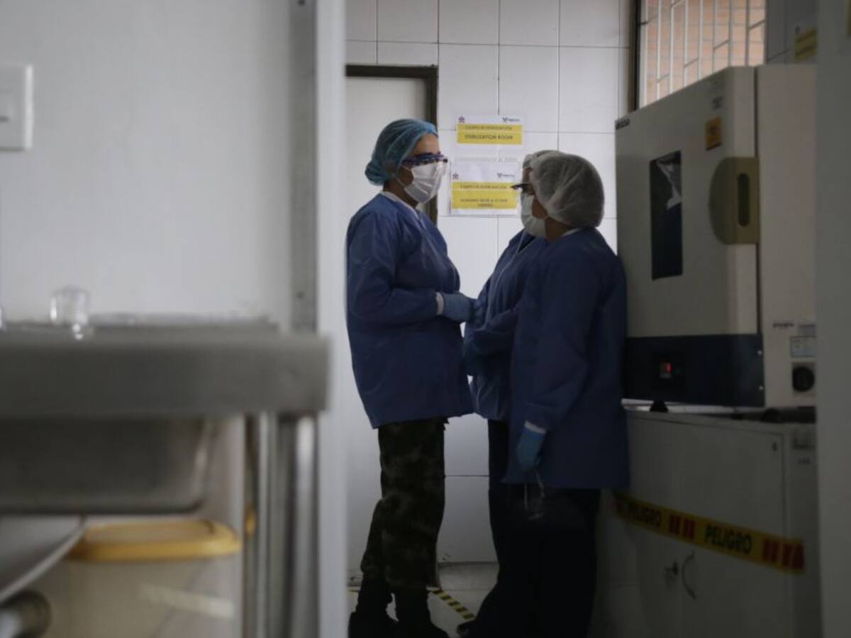 Personal de salud en fuerza pública recibirá bono por atención de COVID-19