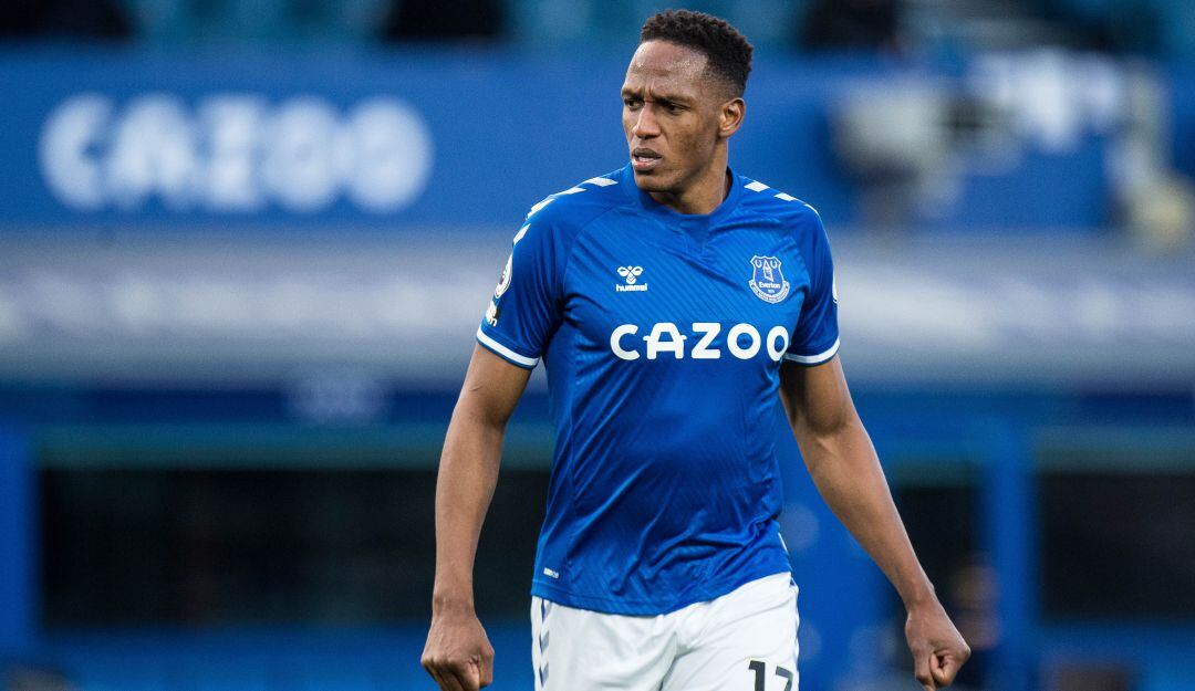 Yerry Mina tuvo primer dialogo con el entrenador Rafael Benítez