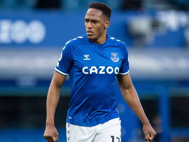 Yerry Mina tuvo primer dialogo con el entrenador Rafael Benítez