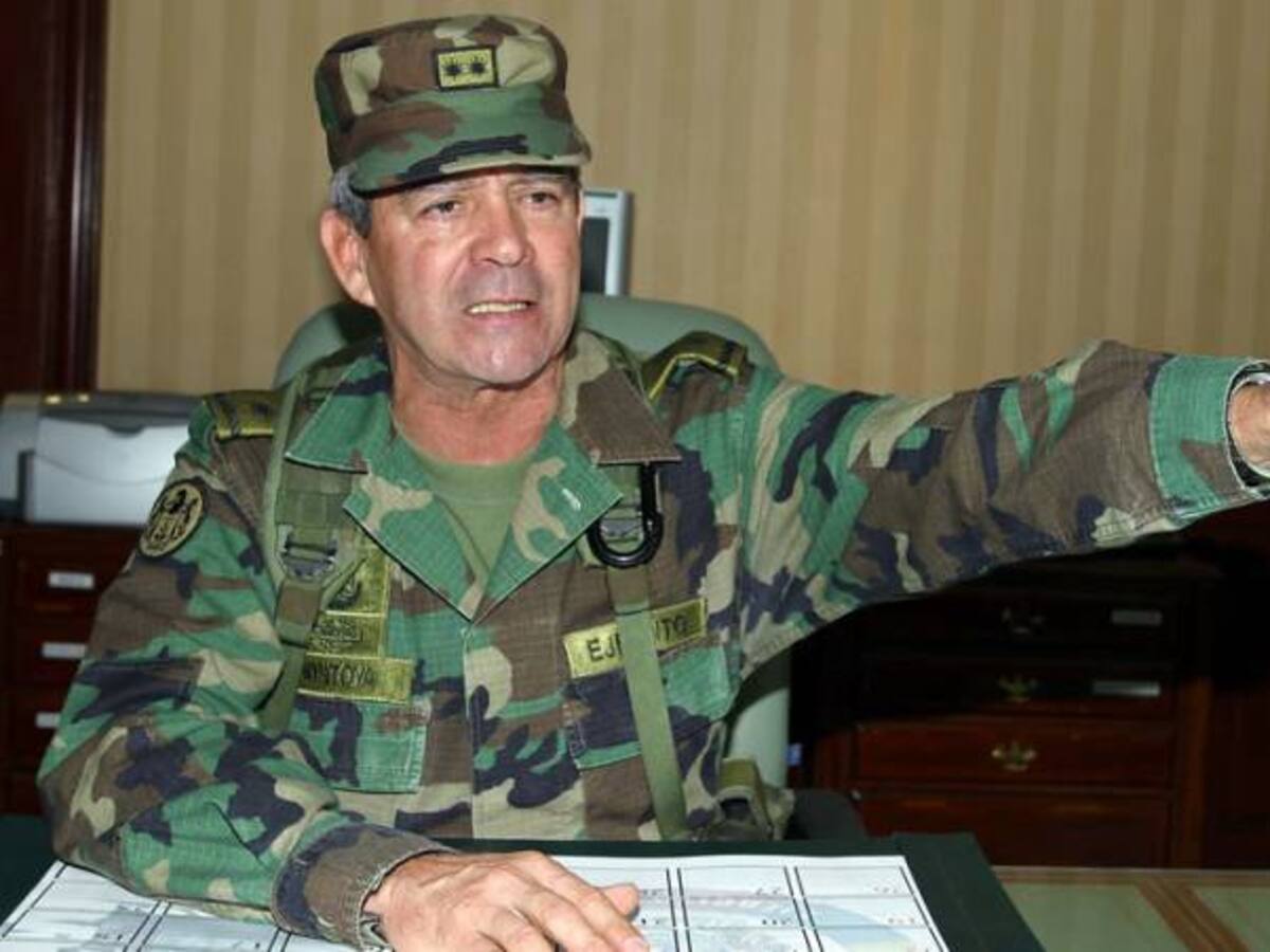 El general Montoya fue a la JEP a que se le haga justicia: defensa