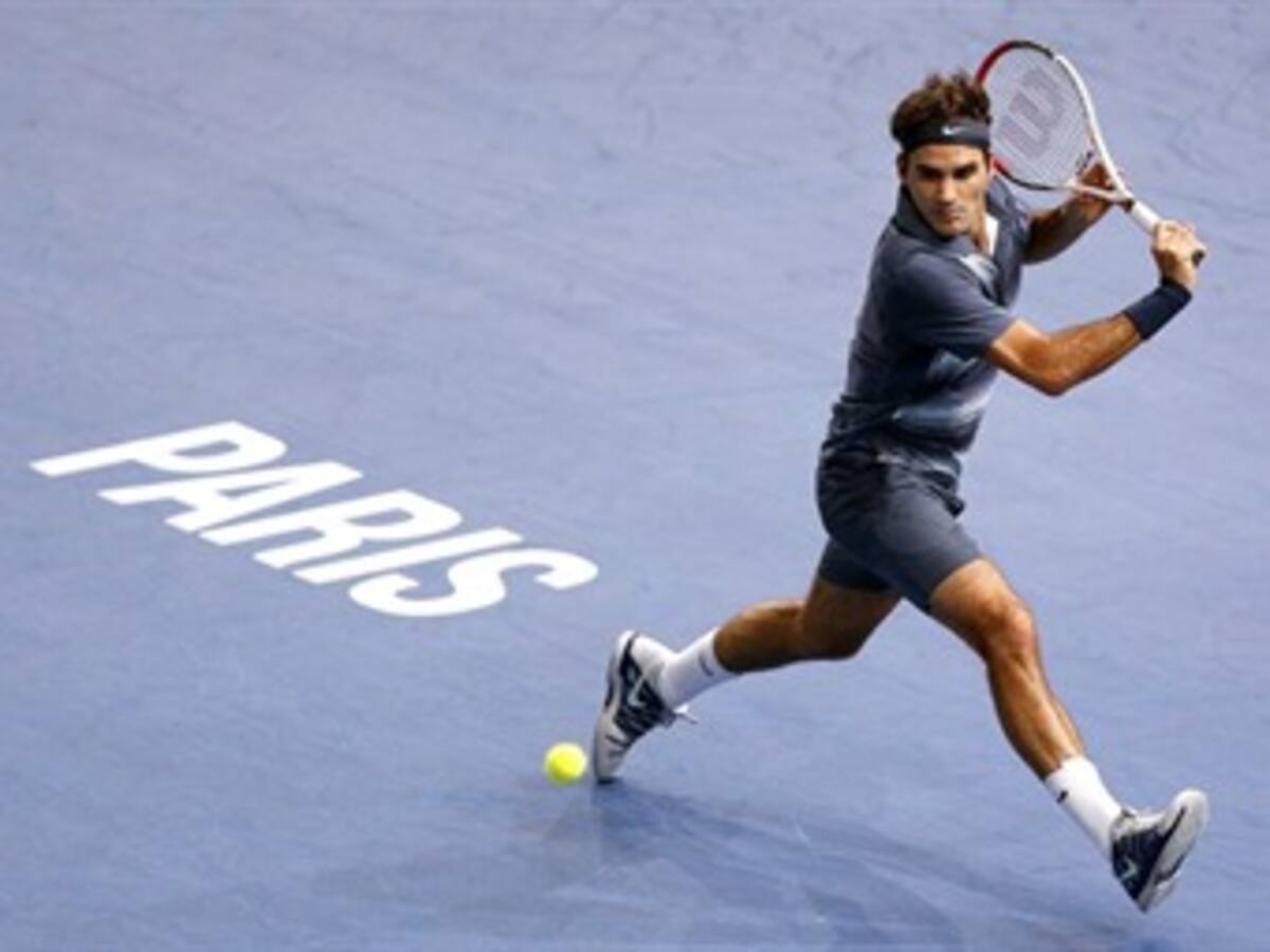 Roger Federer salvó su participación en la finales de Londres