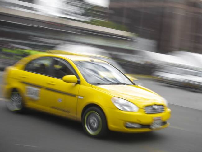Mujer dio a luz en un taxi en Santa Marta
