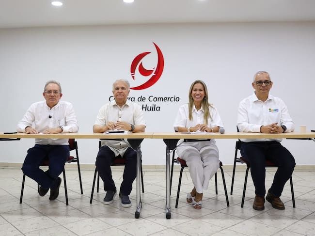 Rueda de prensa desarrollada en la sede de la Cámara de Comercio del Huila. Foto Gobernación del Huila