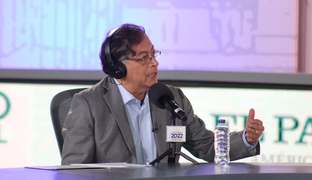 Gustavo Petro en debate de Prisa Media