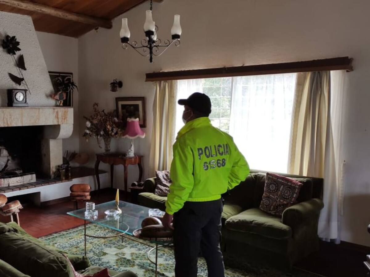 Fiscalía imputó cargos a mayordomos de finca del exembajador