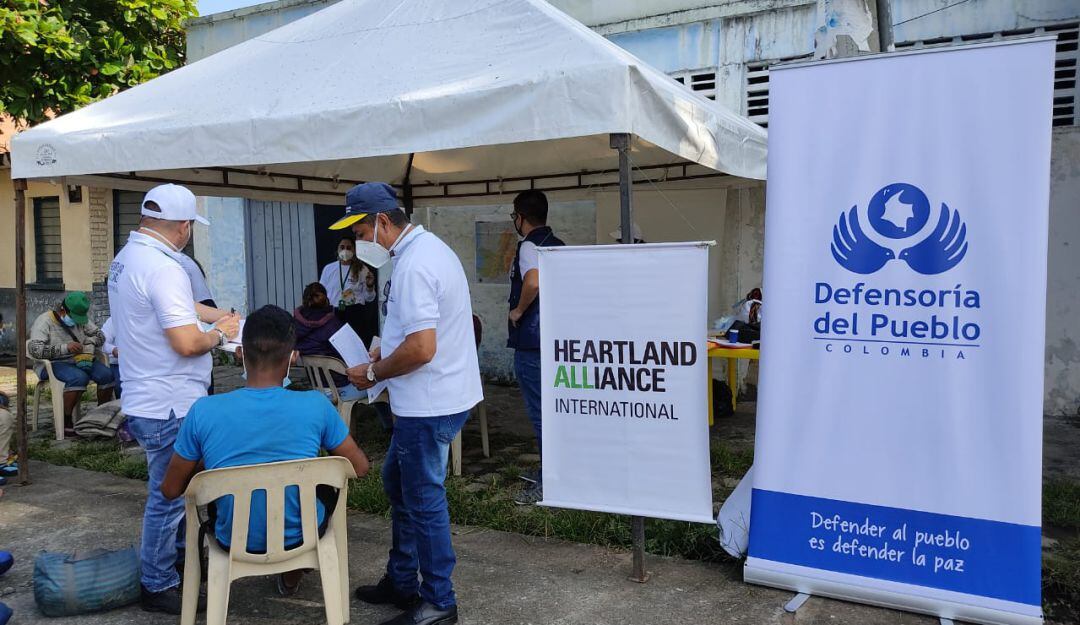 Carpa de atención humanitaria