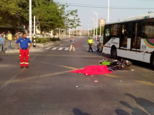 En Barranquilla estudian medidas para evitar accidentes con buses del Transmetro