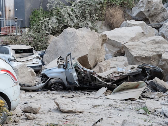 Daños registrados en Nápoles (Italia) tras el terremoto de magnitud 4,7.
(Foto: Eliano Imperato/Anadolu via Getty Images)