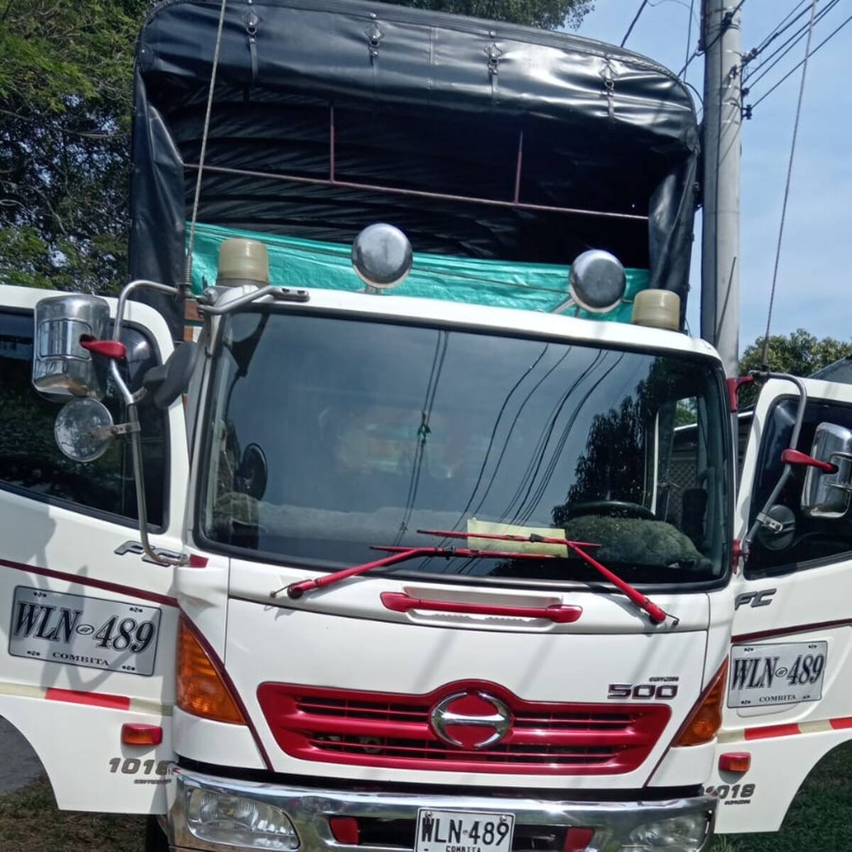 Roban camión con 10 toneladas de panela del Huila en Bogotá