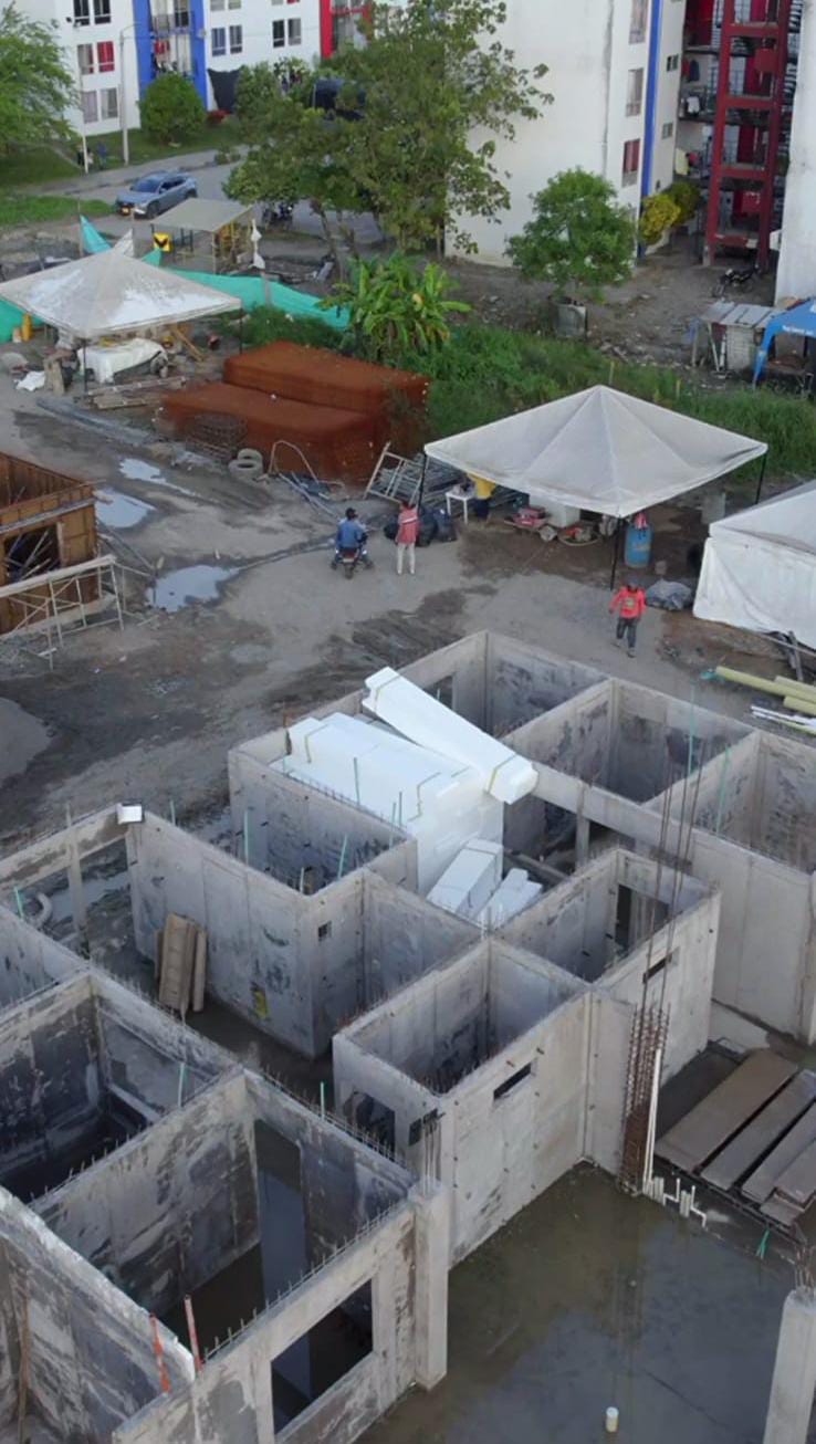 Trabajadores en Puerto Boyacá son llevados a trabajar de una obra pública a otra bajo deplorables condiciones laborales/ Foto. Suministrada