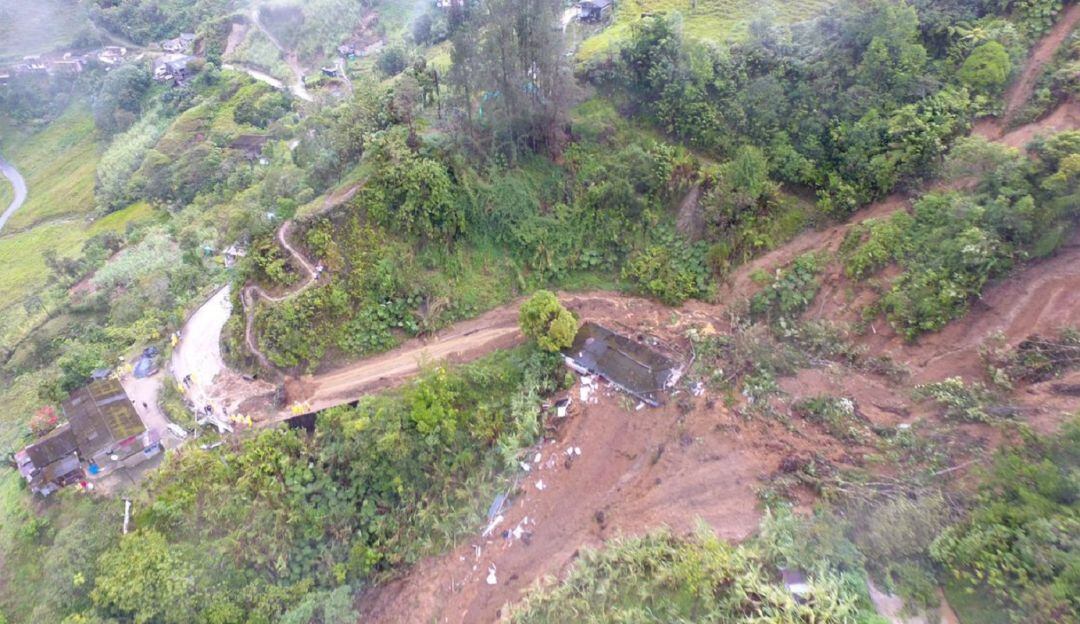 Varias veredas incomunicadas dejó la avenida torrencial