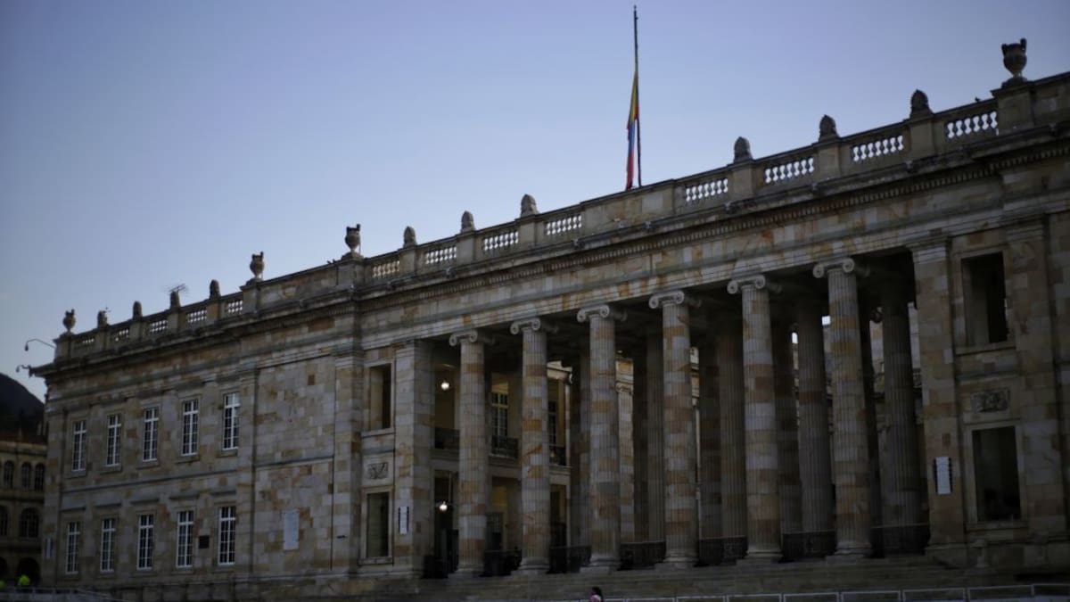 3 de cada 10 aspirantes a Congreso son cuestionados, según estudio de Pares