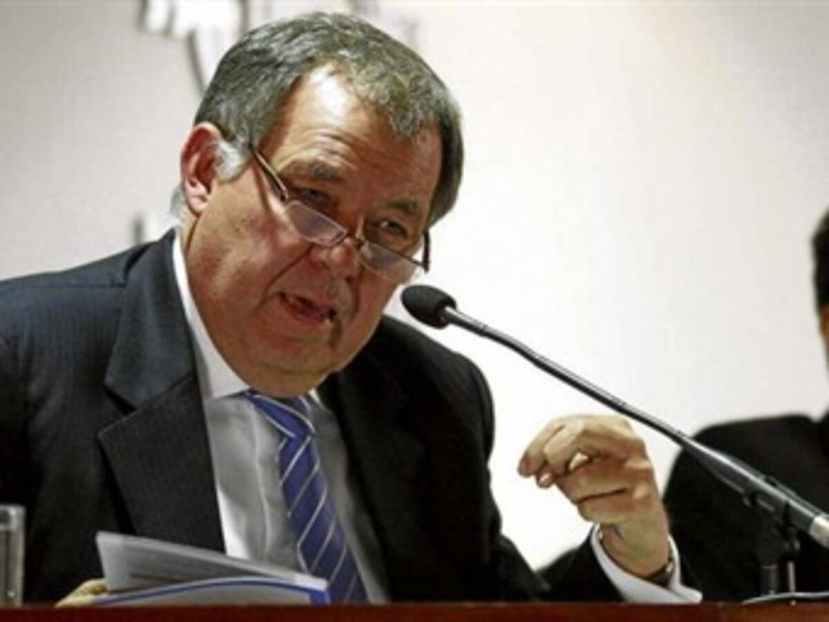 Así está el ajedrez en el Senado para la reelección de Alejandro Ordóñez