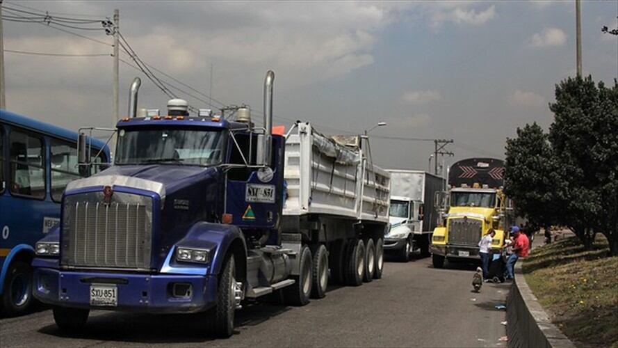 Funcionarios capturados de la CDMB habrían adulterado licencias ambientales. Foto: Colprensa