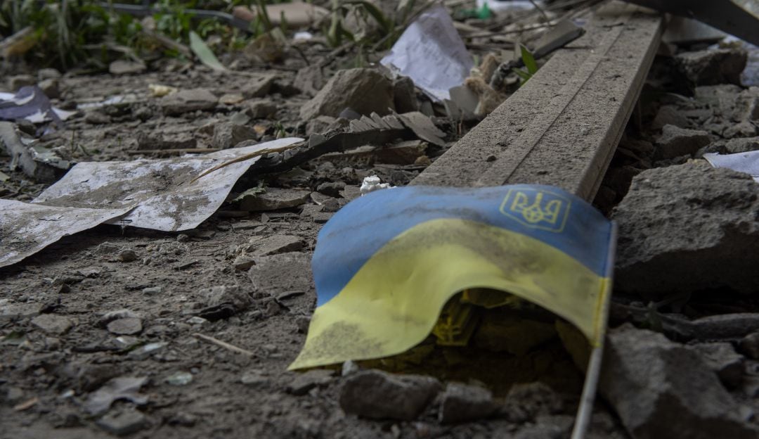 Destrucción de un colegio ucraniano en Járkov. 
