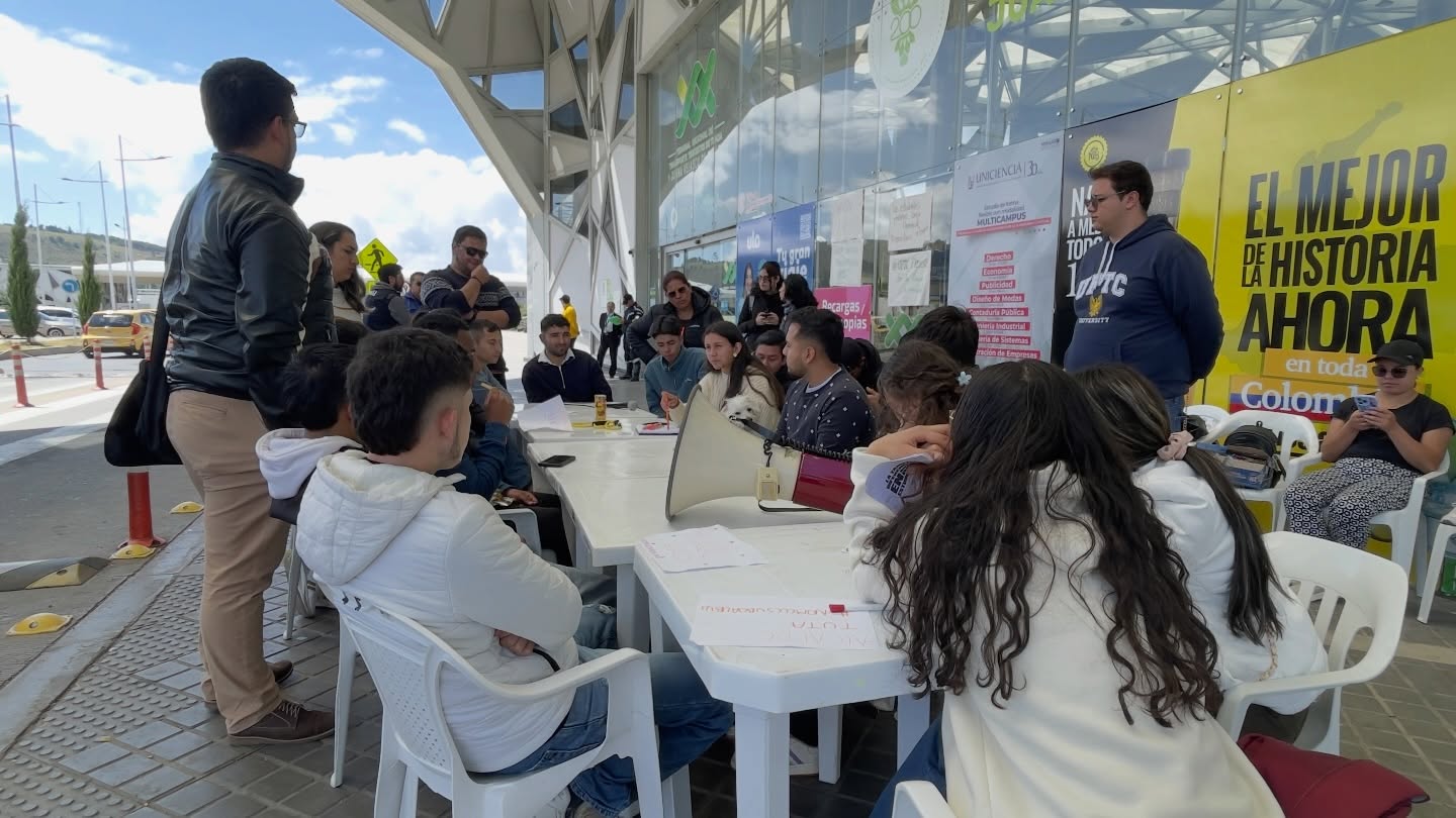 Los altos costos del transporte intermunicipal ponen en riesgo la permanencia de cientos de jóvenes en las universidades del departamento.