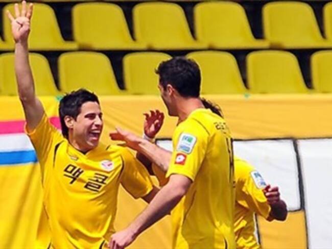 'Mao' Molina es destacado en portal de la FIFA