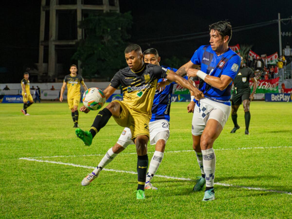 Boyacá Chicó vence a Águilas Doradas y mantiene la categoría un año más