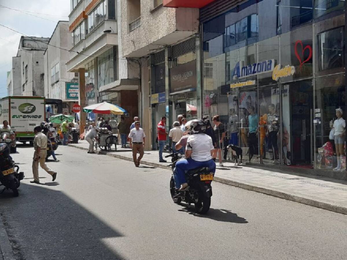 Restricción del parrillero en moto en el centro de Armenia,cuatro meses más