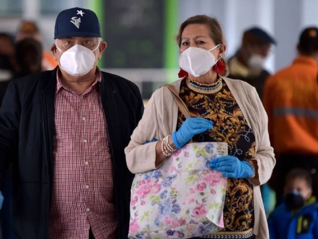 Endurecen medidas sanitarias por COVID-19