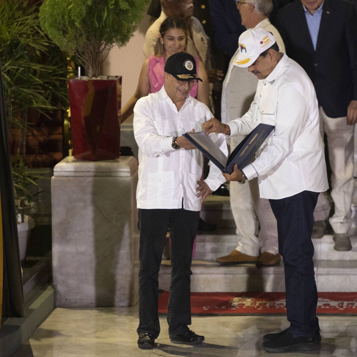 Maduro propone a Petro una “zona fronteriza binacional de desarrollo compartido”
