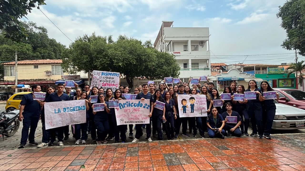 Estudiantes de medicina protestan en Cúcuta por incumplimiento de pago a internos. / Foto: Cortesía.