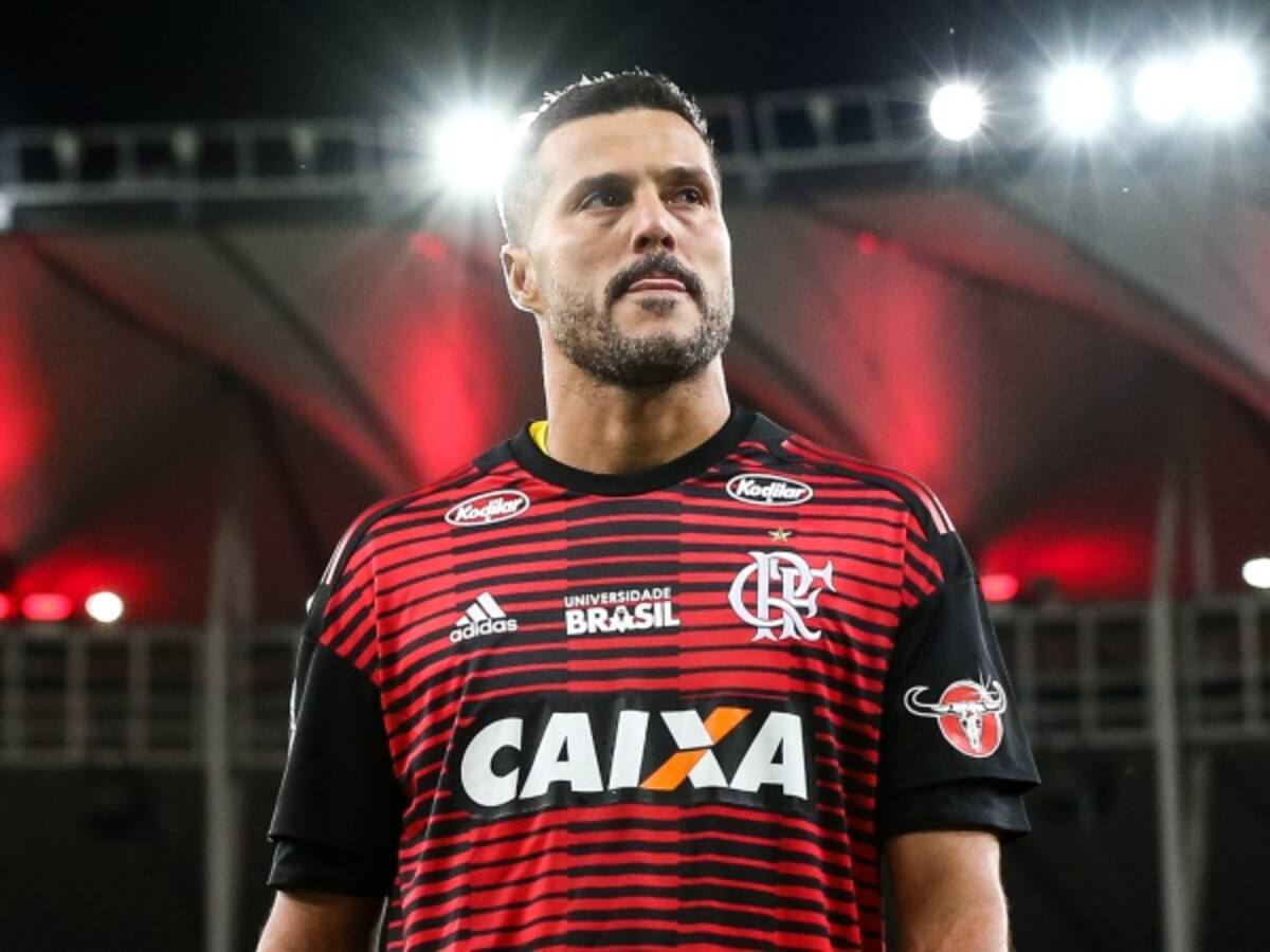 Júlio César, arquero brasileño, se retira del fútbol con 38 años