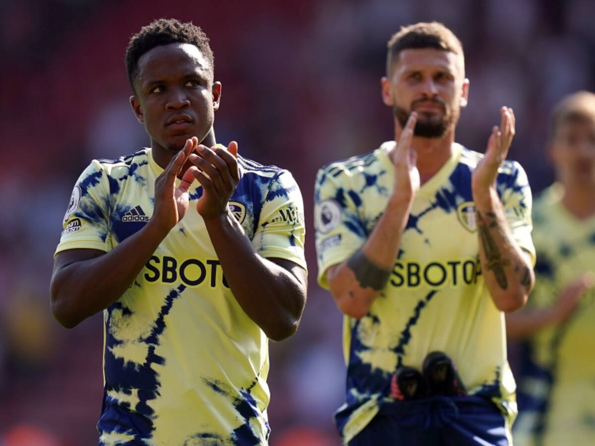 Luis Sinisterra debutó en la Premier League en empate amargo del Leeds