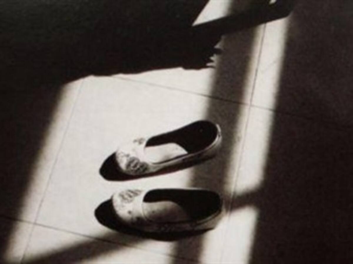 Una casa, un terreno y $17 millones recibe una víctima de la violencia en Colombia