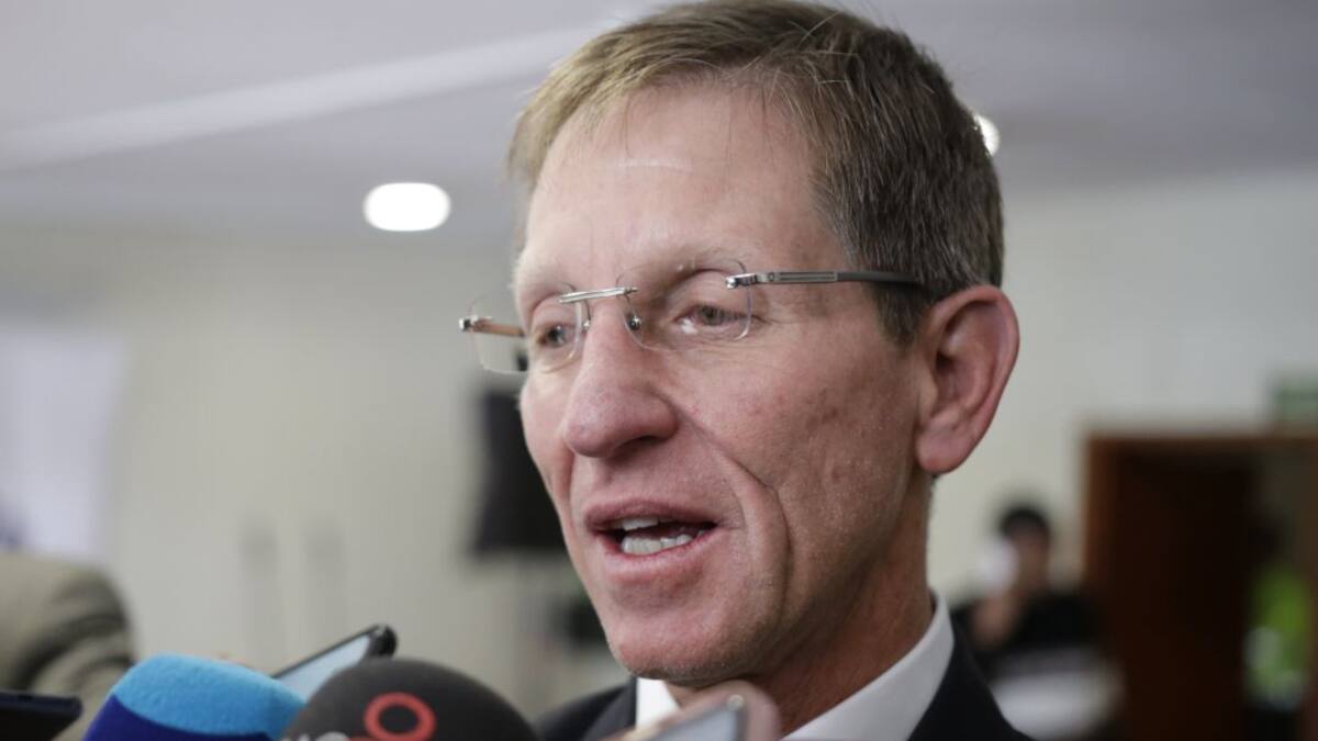 Archila: No hay fundamento para vincular al presidente con los asesinatos