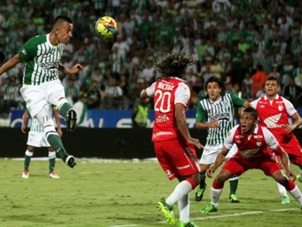 Santa Fe recibe a Nacional en la disputa por el título del fútbol colombiano