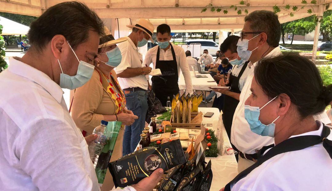 Jornada de negocios en Plazoleta de los Ingenieros del Castillo San Felipe de Barajas