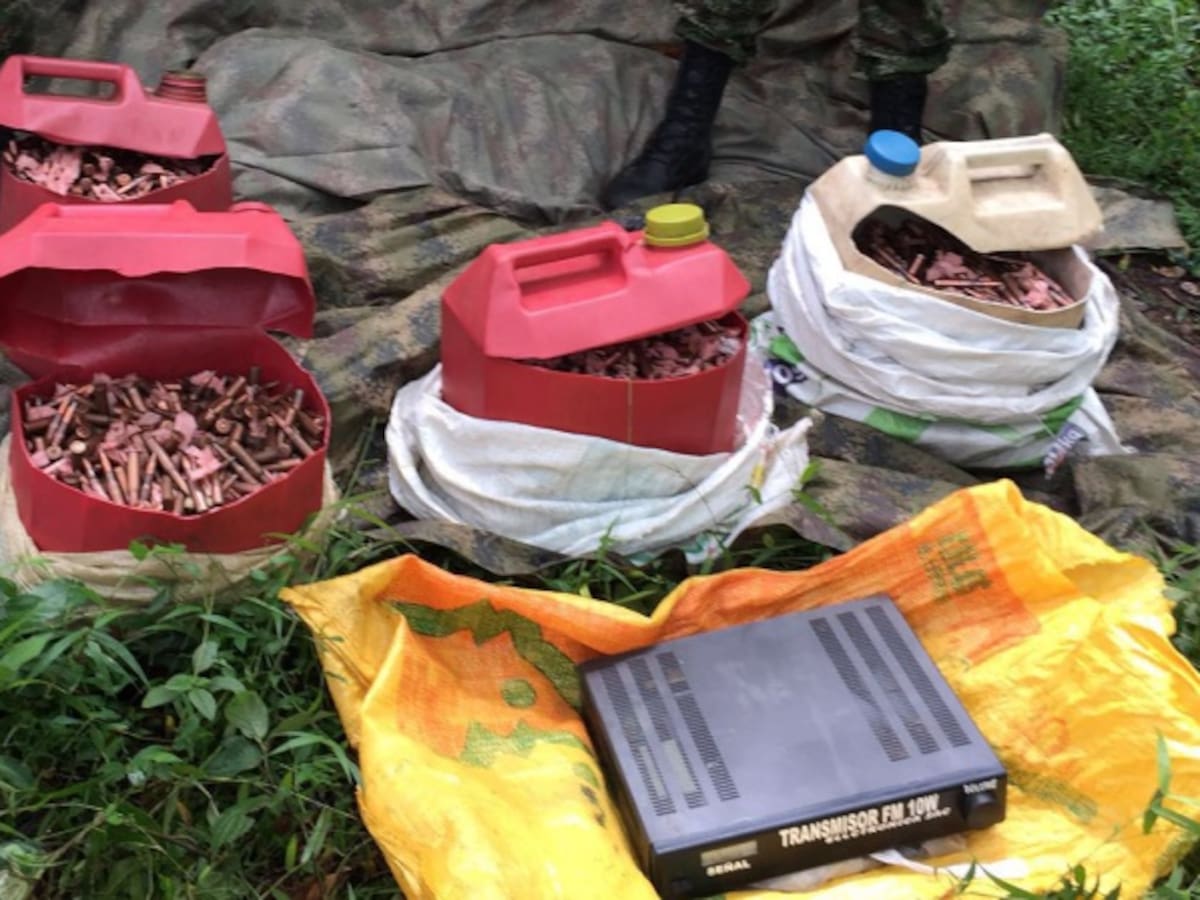 Ejército y Policía incautan al Eln equipos de comunicaciones y municiones en El Tambo, Cauca