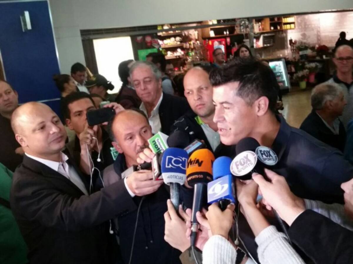 Jorge Almirón, nuevo técnico de Atlético Nacional, ya se encuentra en Medellín
