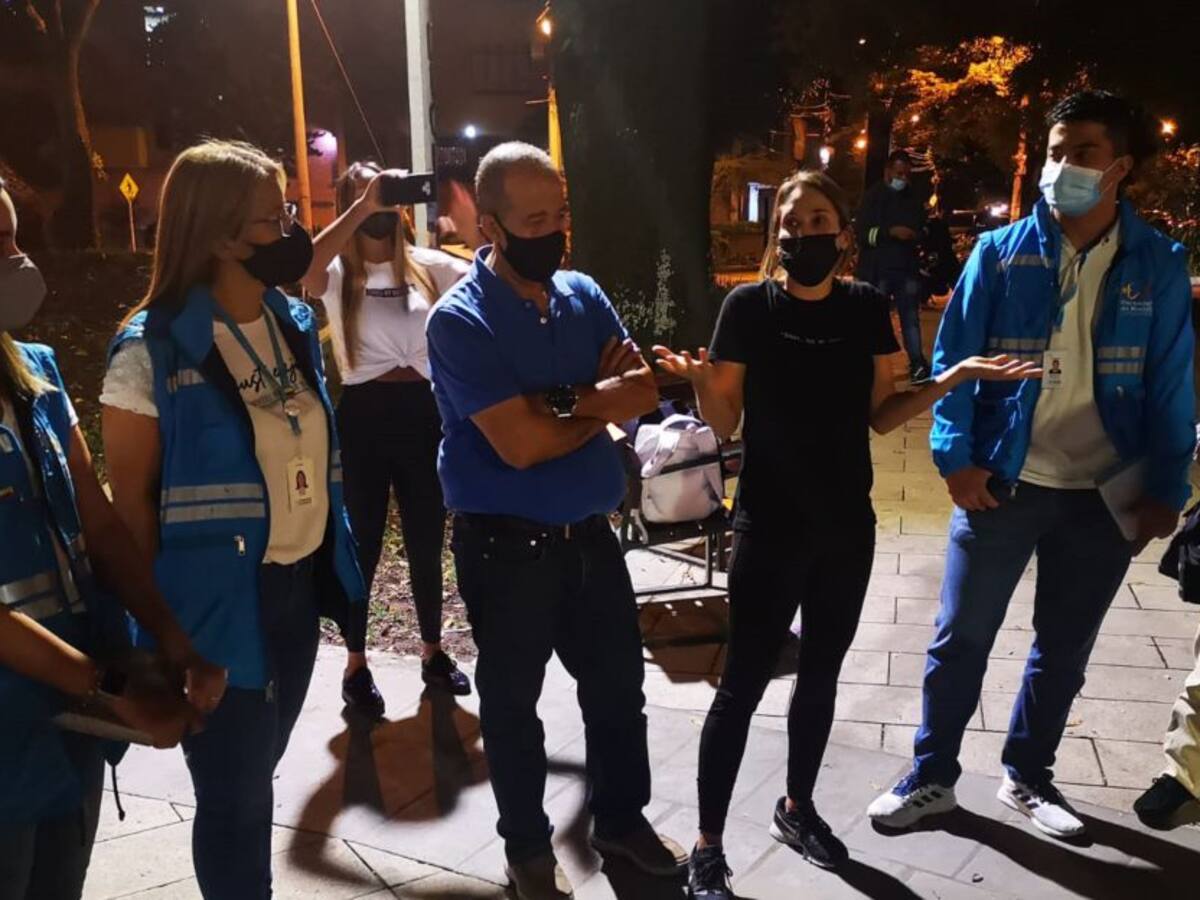 Vecinos de Laureles inconformes con las ventas con megáfono día y noche