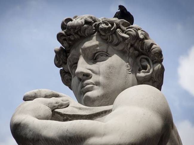 Por qué las estatuas griegas tienen un pene pequeño