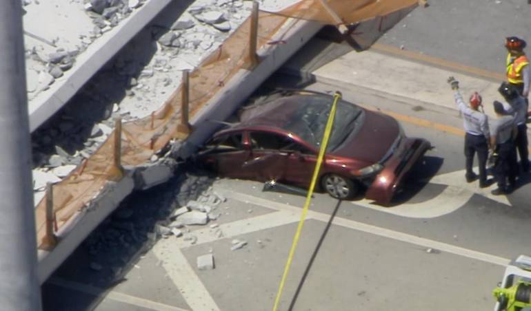 Caída de puente peatonal en Miami