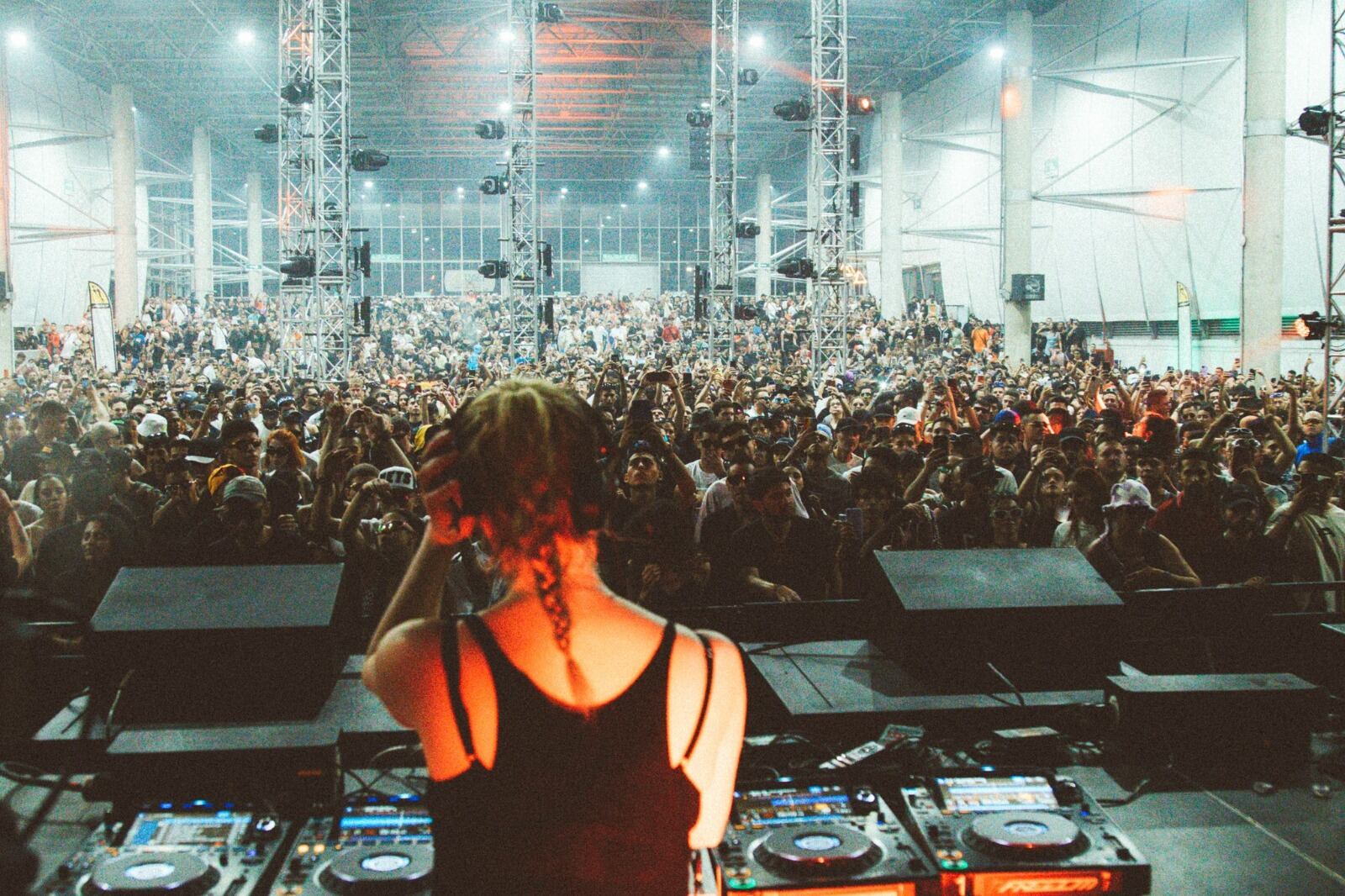 Freedom: festival de música electrónica.