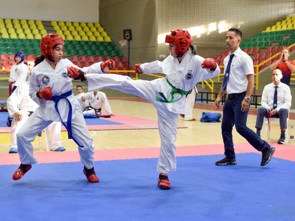 IDER entregó millonarios apoyos a deportistas cartageneros